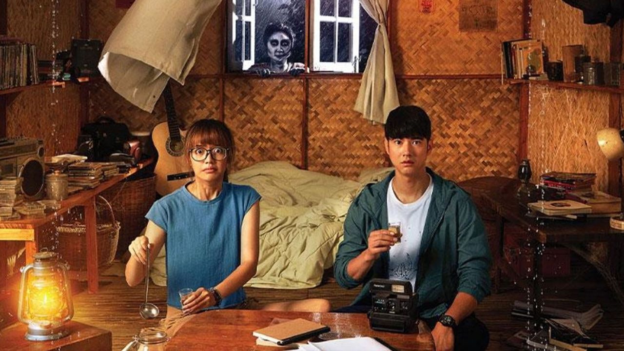 فیلم فصل خلوت Low Season 2020 با زیرنویس فارسی