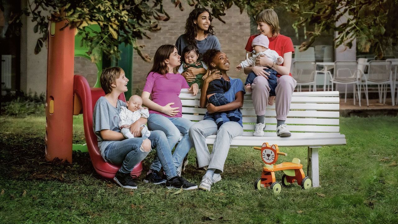 فیلم مادرام جوان Young Mothers 2025 با زیرنویس فارسی